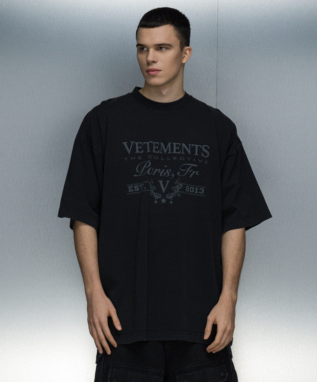 VETEMENTS Black t-shirt with a print