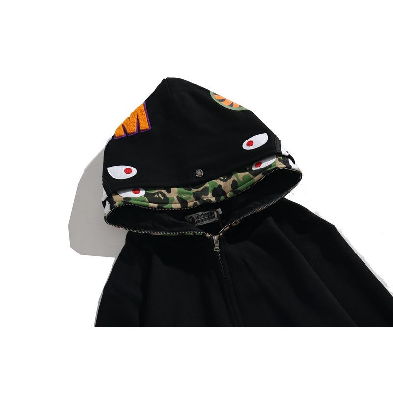 A BATHING APE